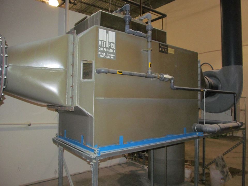 ***SOLD*** used Met-Pro Duall Division Horizontal Fume Scrubber System.  Model F-103-32, 2700 CFM. Has Fan Industrial 5 HP, 300 CFM, model CDD-315 fan and tank with Sethco model ZDX 3BS sump pump. Odor Scrubber. 